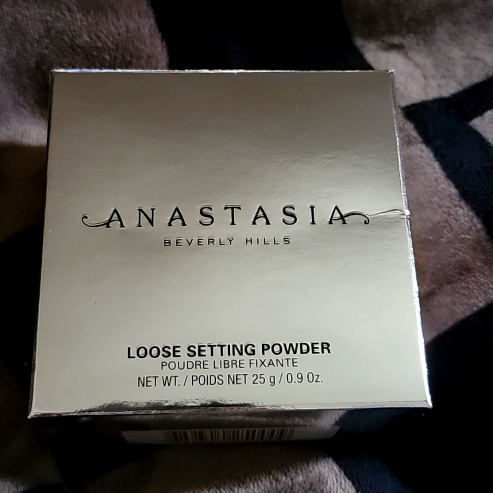 Anastasia Beverly Hills setting powder